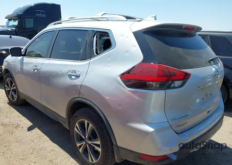 2020 Nissan Rogue Sv Intelligent Awd z USA, uszkodzony, nr VIN JN8AT2MV4LW115221